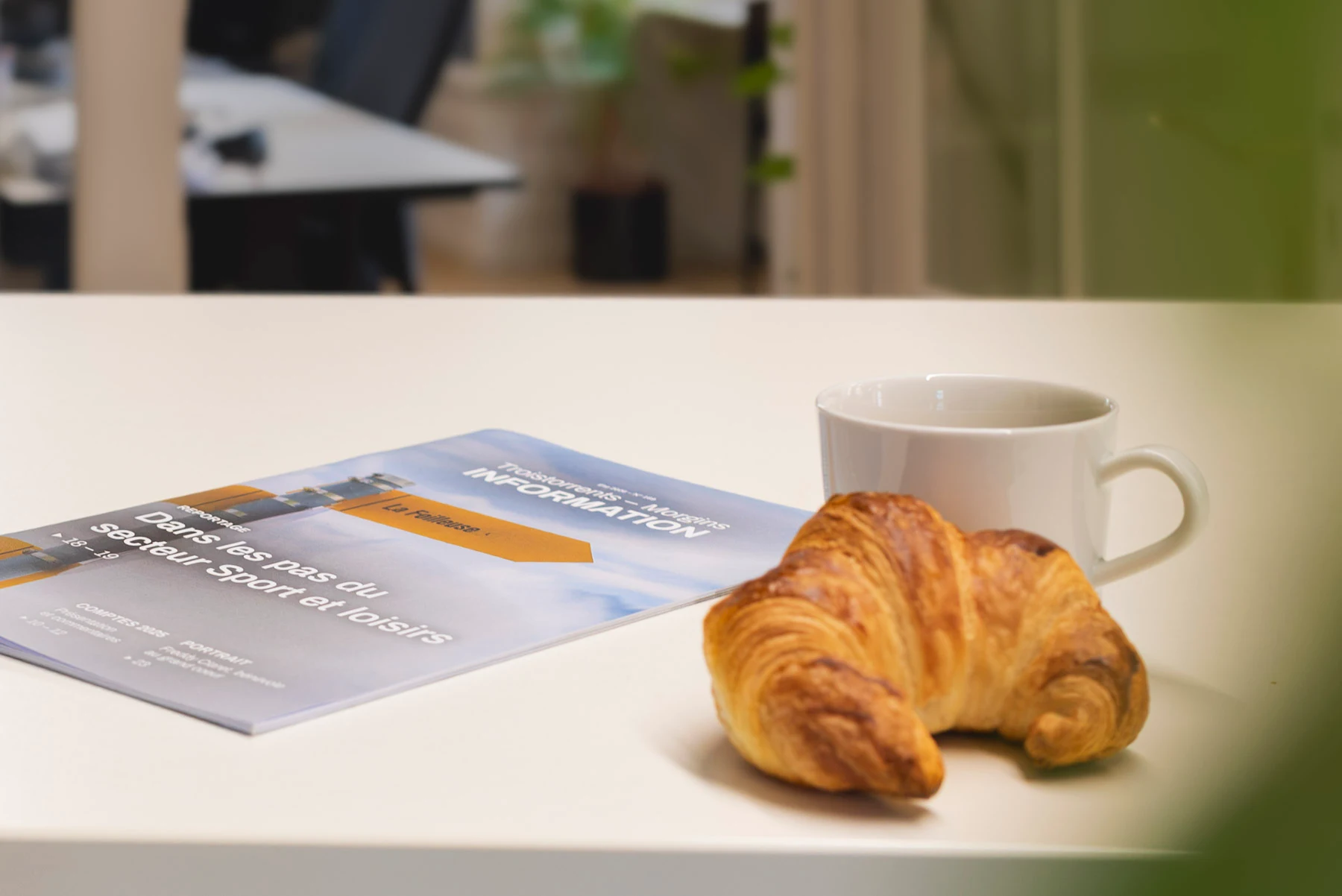 Journal en salle de pause